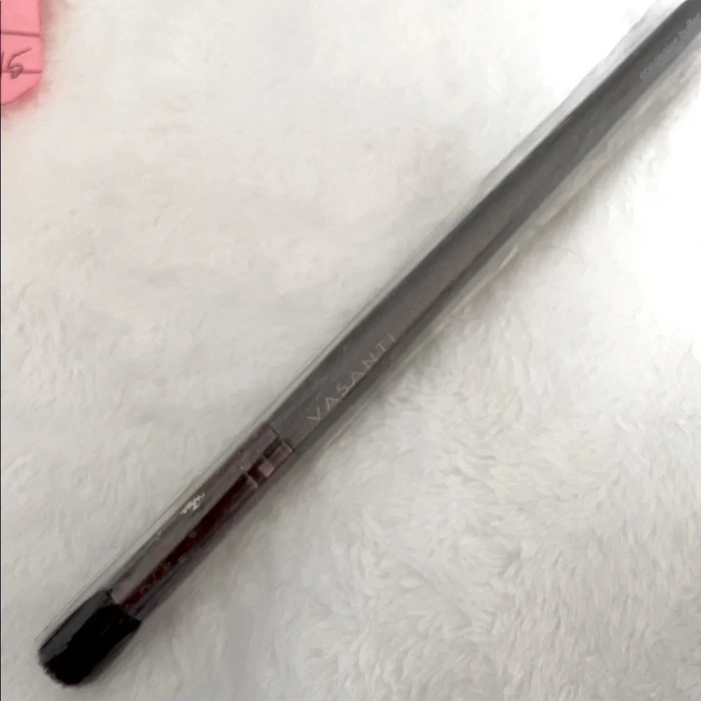 VASANTI CONCEALER BUFFER BRUSH